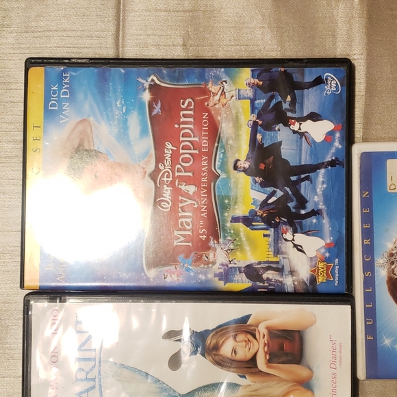 Lot of 7 DVDs Fantasy Adventure Animated Children's Film Shrek, Annie & more.. - Picture 5 of 8